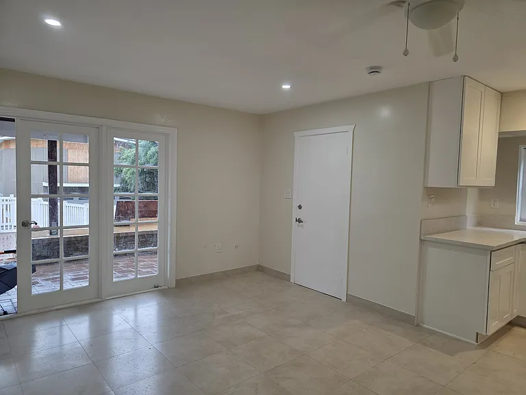 820 Rodeo Rd #1 — Photo 8