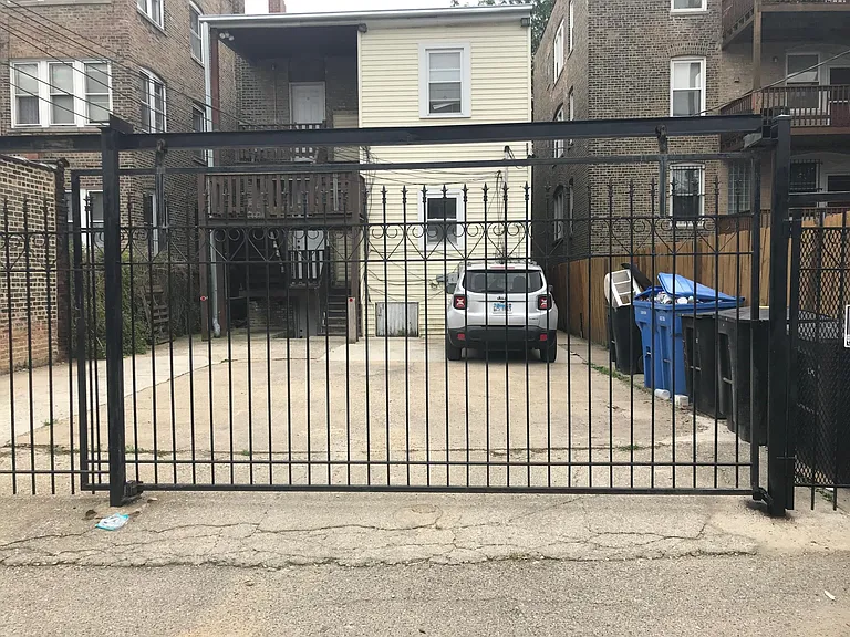 3218 W Eastwood Ave #2F — Photo 11