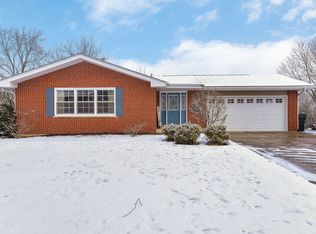 125 Sylvia Ln, Naperville, IL 60540