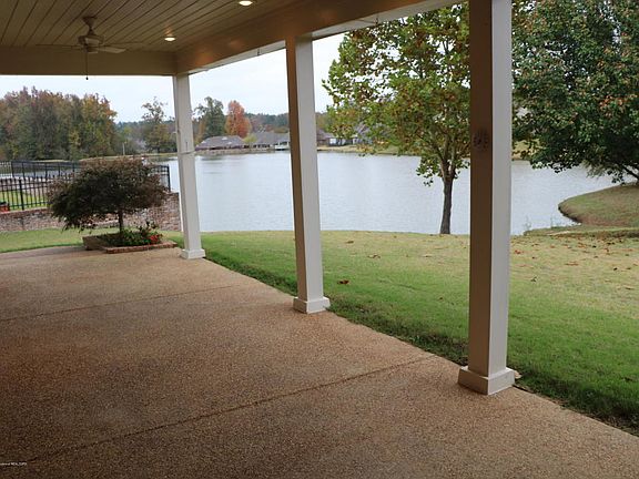 2nd image of 1254 S Lake Dr