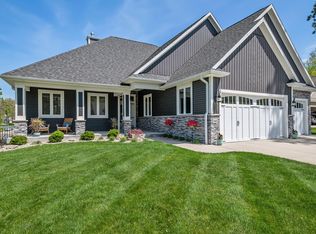 1465 Forest View Dr, Kalamazoo, MI 49009