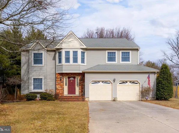 110 Raymond Dr, Sewell, NJ 08080