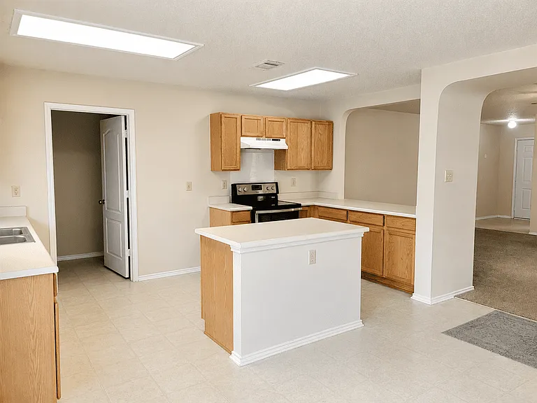 7334 Daulton Rdg — Photo 3
