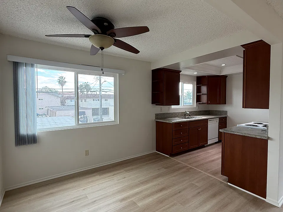 3664 Green Ave