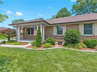 109 Weberpal Cir, New Albany, IN 47150