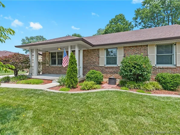 109 Weberpal Circle, New Albany, IN 47150