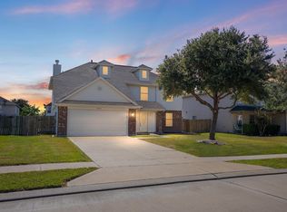 1023 Santa Fe Ct, Rosenberg, TX 77471