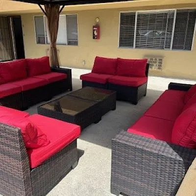 Altadena Manor Apartments — Photo 20