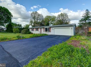 203 Shughart Ave, Boiling Springs, PA 17007