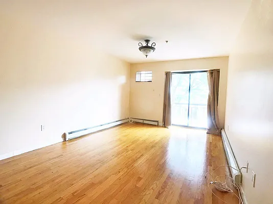 Rented by Bohemia Realty Group | media 2