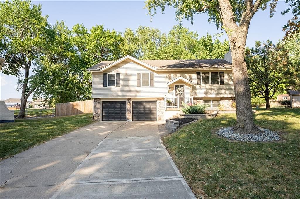 632 SW Philip Ct, Lees Summit, MO 64082 Zillow
