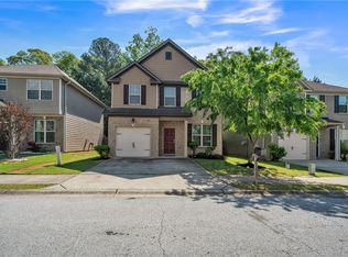 5828 Grande River Rd, College Park, GA 30349