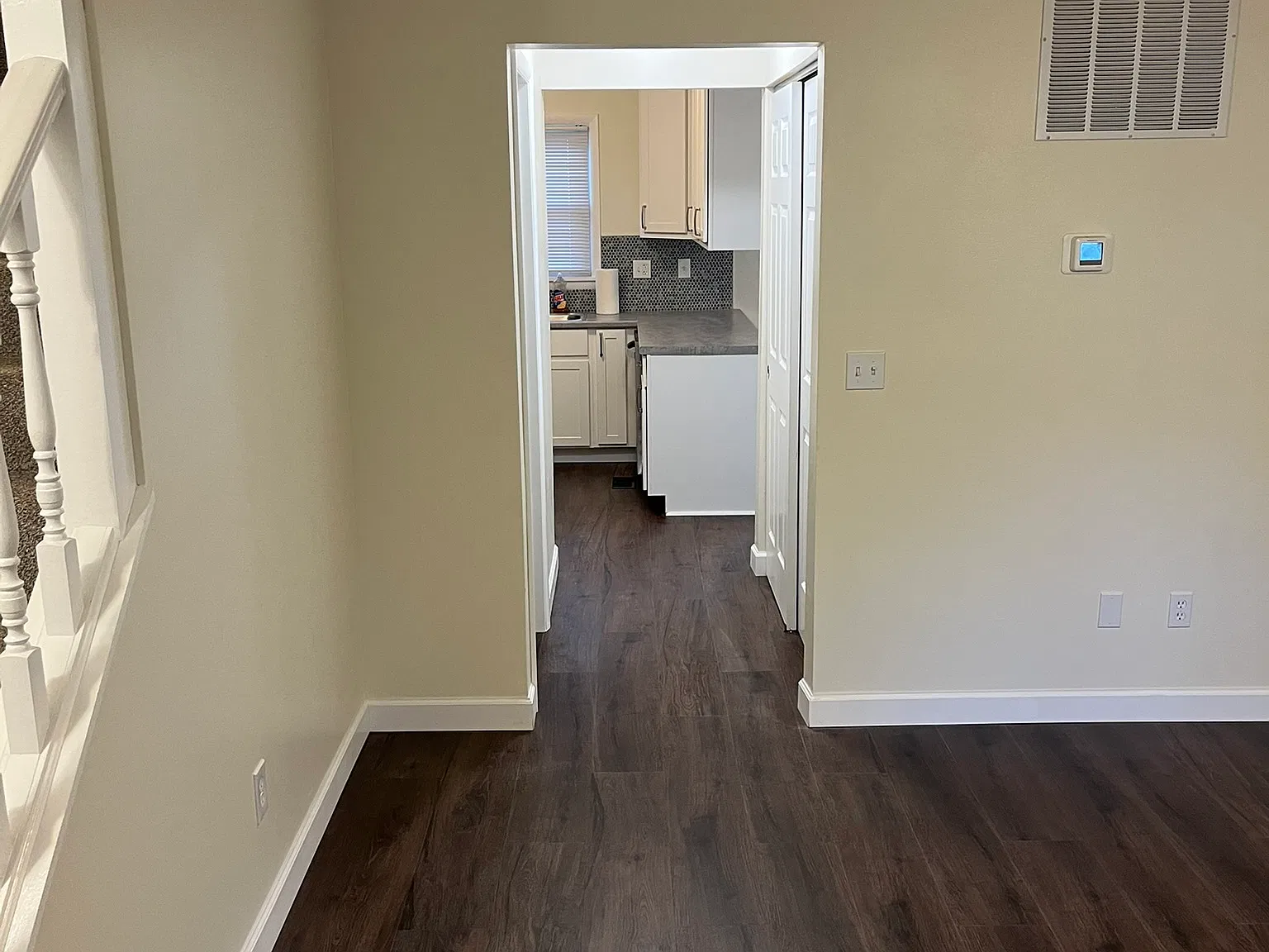 2 bed, 1.5 bath, 1200 sqft, $1,400 — Photo 4