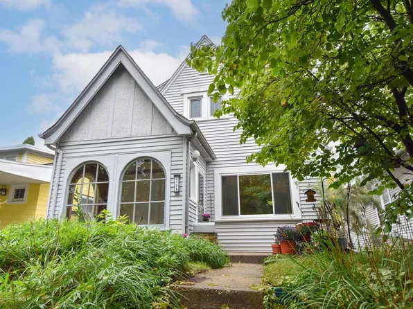 2108 E Jarvis STREET, Shorewood, WI 53211
