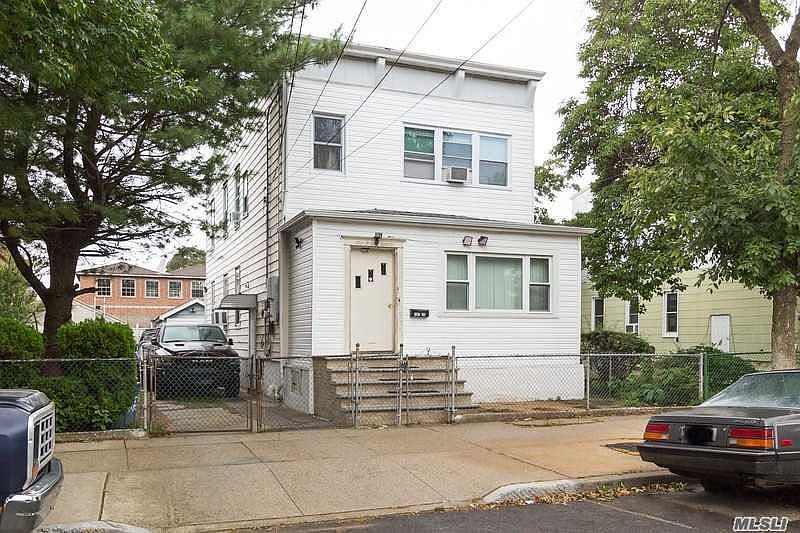 1st image of 10120 93rd St