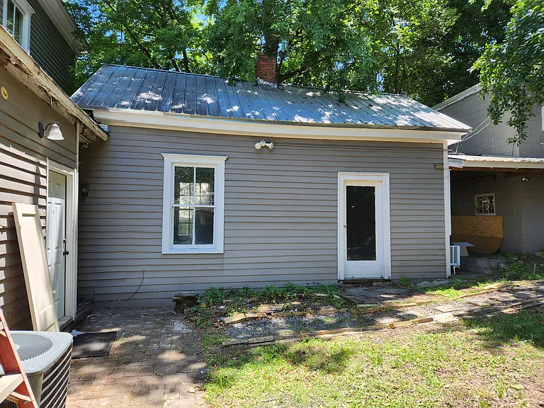 1018 Magnolia St #C — Photo 3