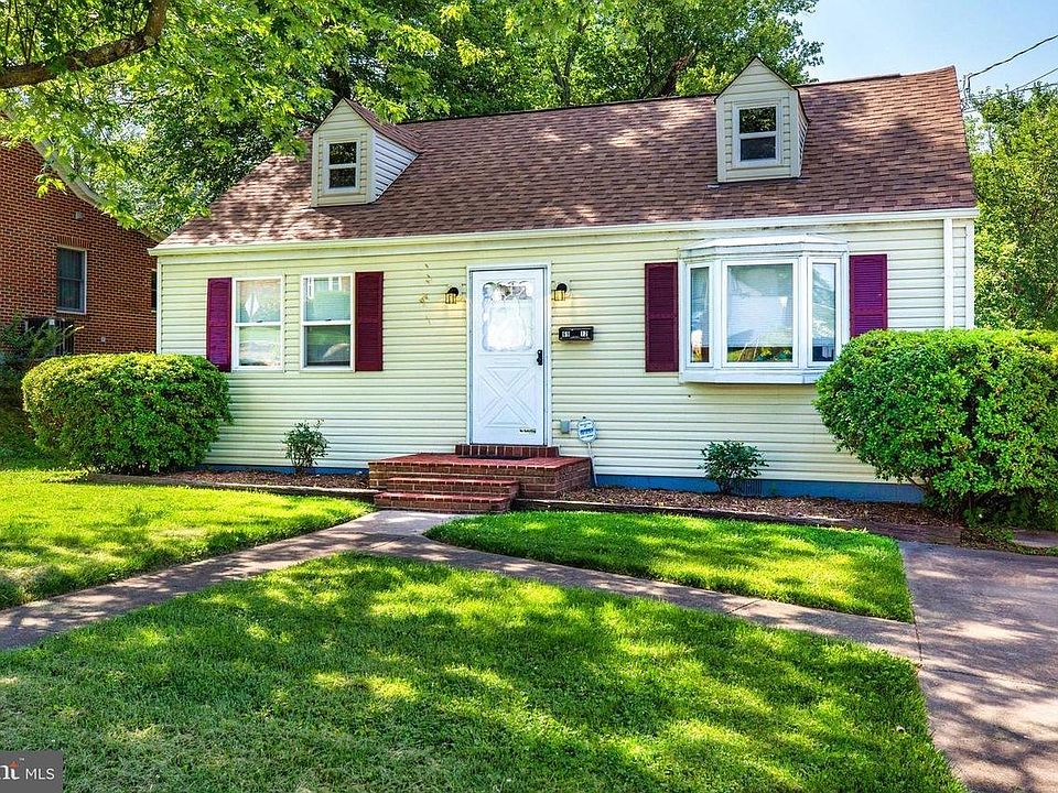 1st image of 6912 Westlawn Dr