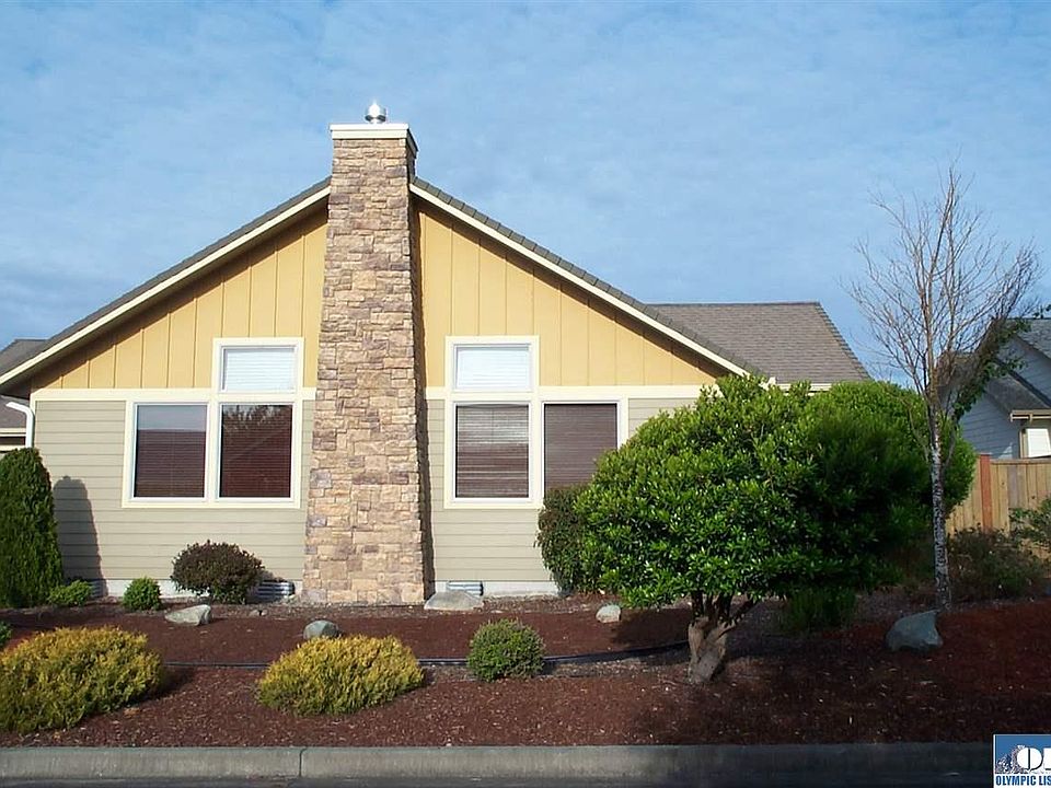 2nd image of 1020 Lindsay Ln