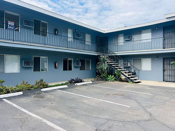 5th image of 336 Claydelle Ave #14