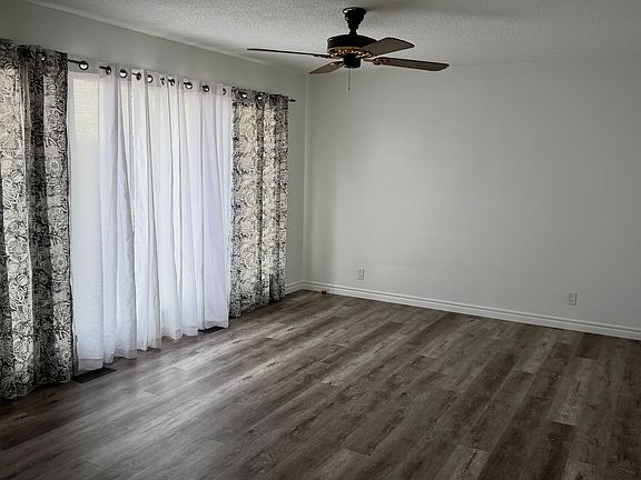 5th image of 3260 Ferris Rd
