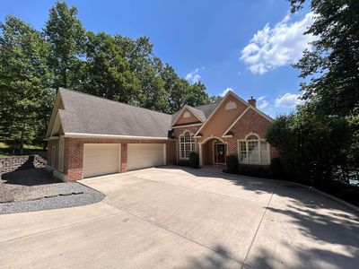 233 Hawks Chase Ln, Daniels, WV, 25832