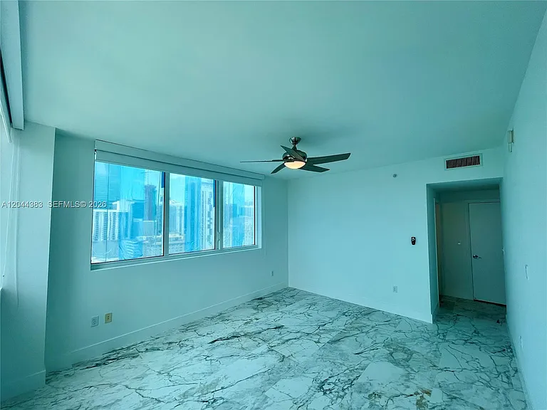 253 NE 2nd St #2409 — Photo 37