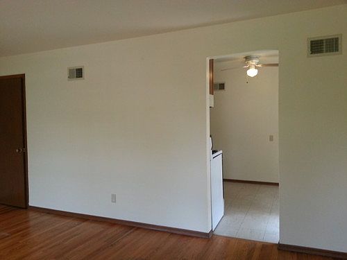 4th image of 10533 Hobday Ave