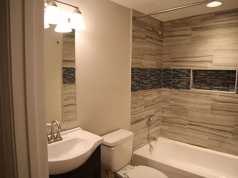 2206 N Charles St — Photo 17