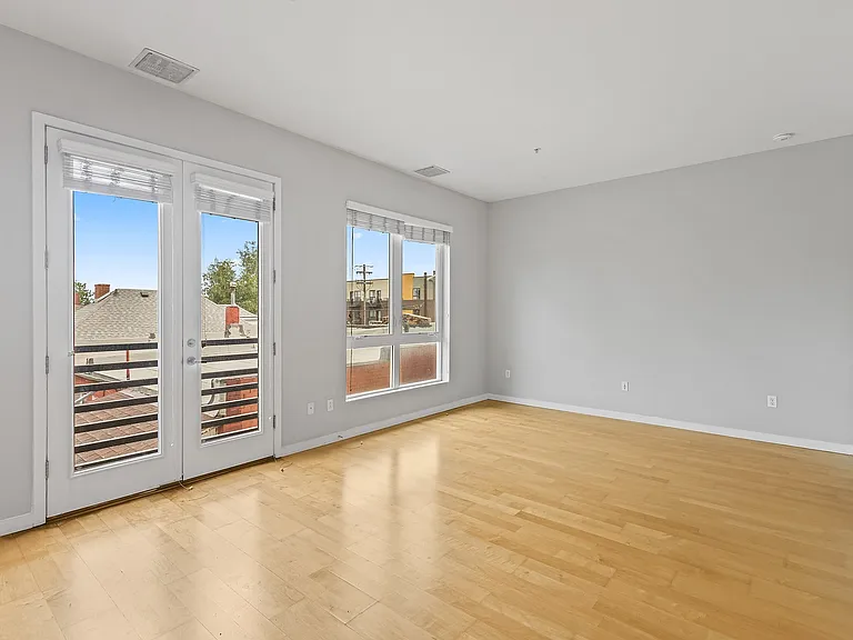 Zuma Apartments — Photo 15