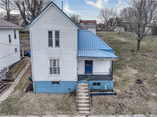 315 Harrison St, Barnesville, OH 43713