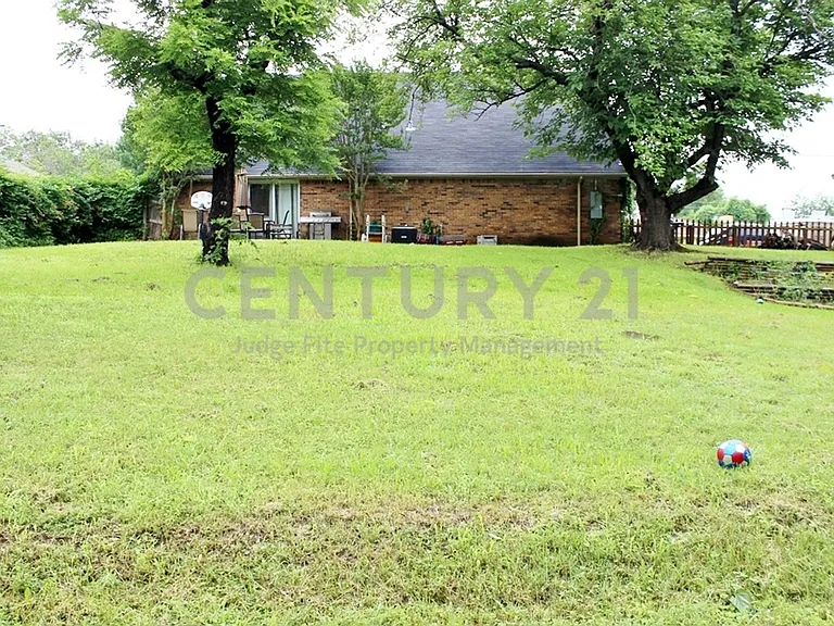 508 Trail Lake Pl — Photo 14