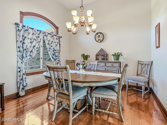 5th image of 1505 Dry Creek Ct