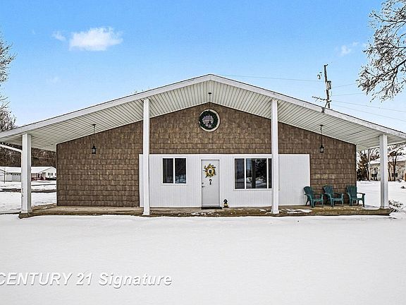 2nd image of 14815 Gratiot Rd