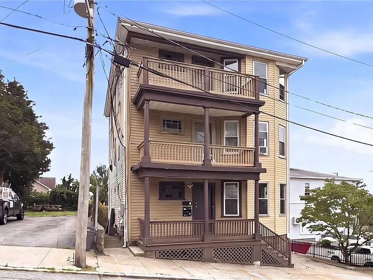 5 Peter St #1 — Photo 22
