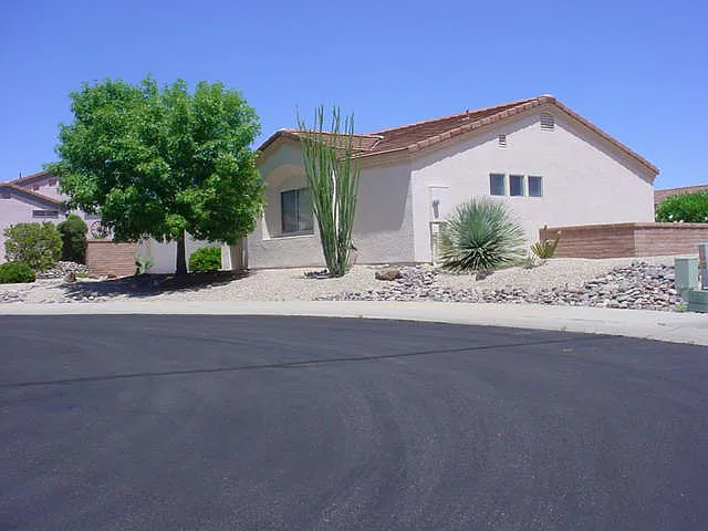 1492 W Belfry Ct — Photo 1