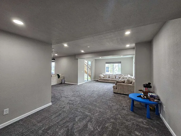 5186 Ditmars Ln — Photo 26