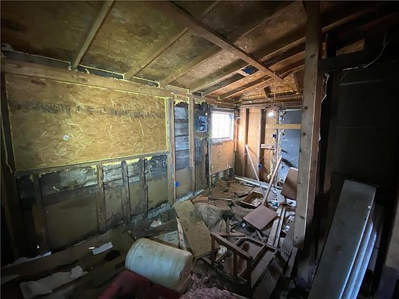 5th image of 6712 College Ave