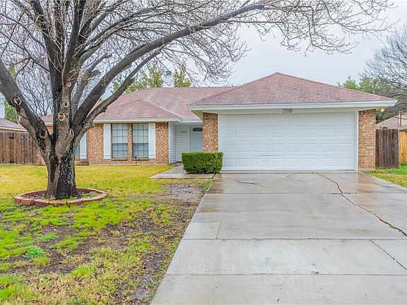 2nd image of 2518 Channing Dr