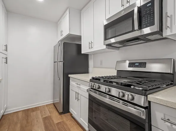 911 Havenhurst Drive (#840), 911 N Havenhurst Dr APT 2, Los Angeles, CA 90046