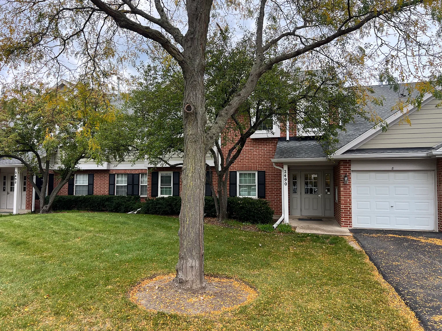 2 bed, $2,500 — Photo 1