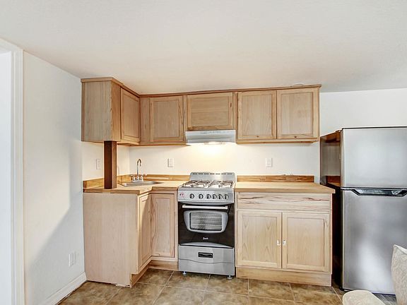 5th image of 621 Alta Vista Dr Unit B