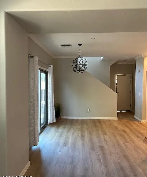 1731 E Elgin St — Photo 12