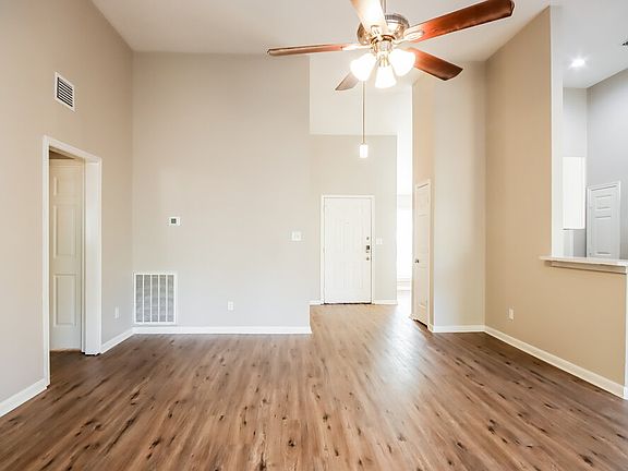 4th image of 15803 N Chamfer Ct
