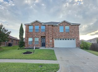 8138 Mossberg Dr, Arlington, TX 76002