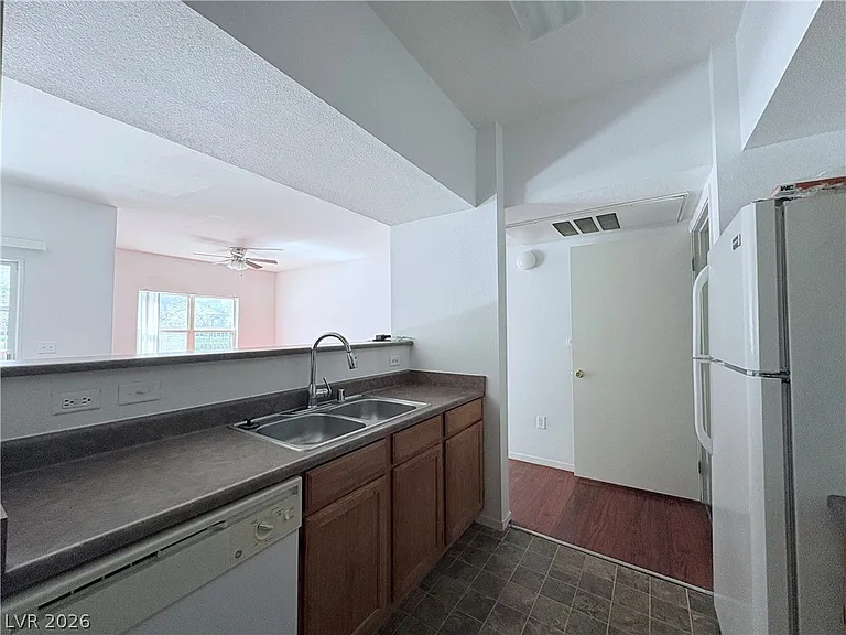 6650 W Warm Springs Rd #1126 — Photo 9