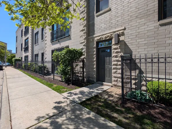 750 N Willard Ct APT 103, Chicago, IL 60642
