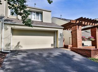 637 Highview Circle Dr, Ballwin, MO 63021