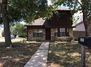 216 Callender Dr, Fort Worth, TX 76108
