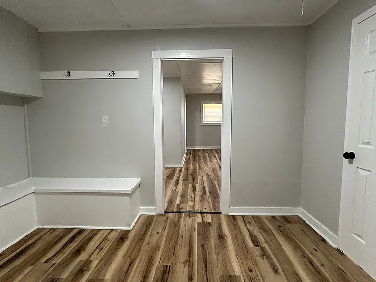 310 Bounds St — Photo 11