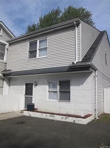 1st image of 121 Edgewood Ave